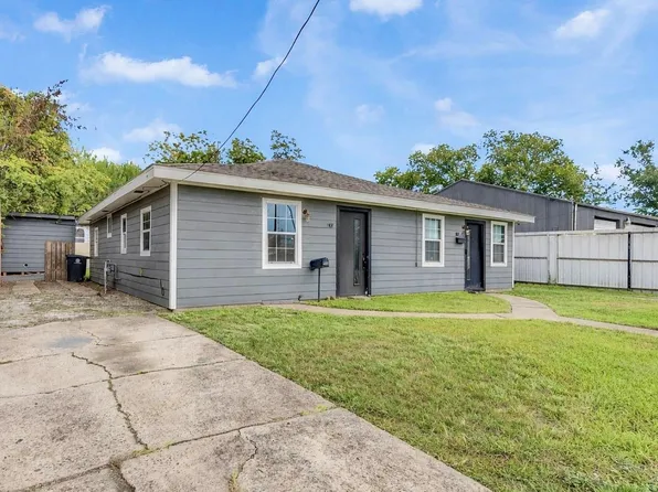 1107 E 40th 1/2 St, Houston, TX 77022