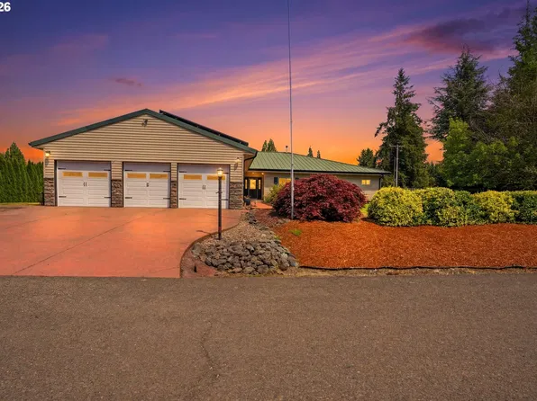 26500 S Milk Creek Cir, Mulino, OR 97042