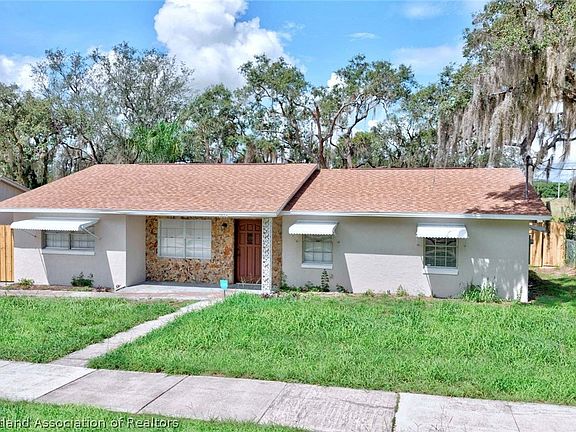 3rd image of 1514 Stenewahee Ave