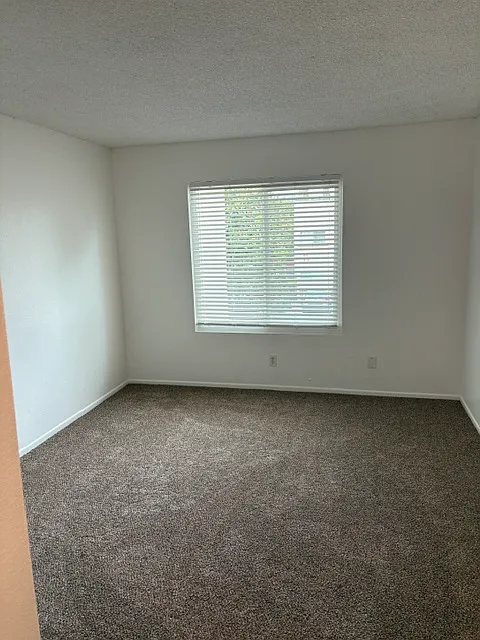 1 bed, 768 sqft, $1,700 — Photo 3