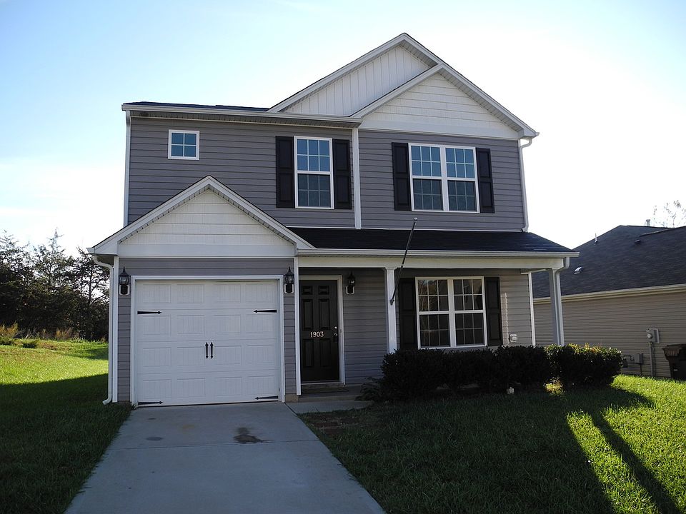 1st image of 1903 Newcomb Dr