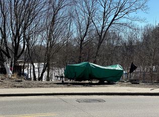 9 Gamage Ave, Auburn, ME 04210