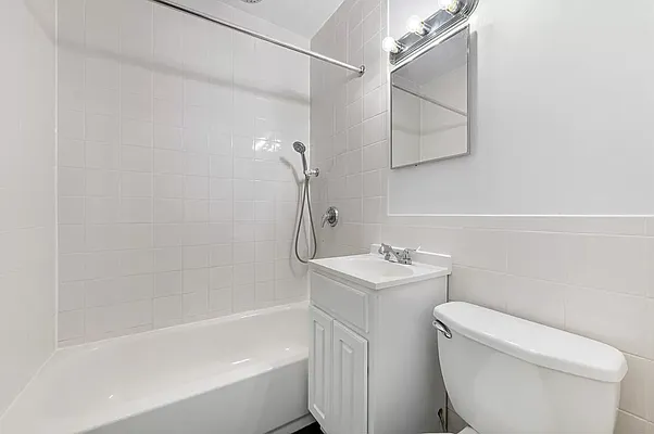 Rented by REAL New York | media 12