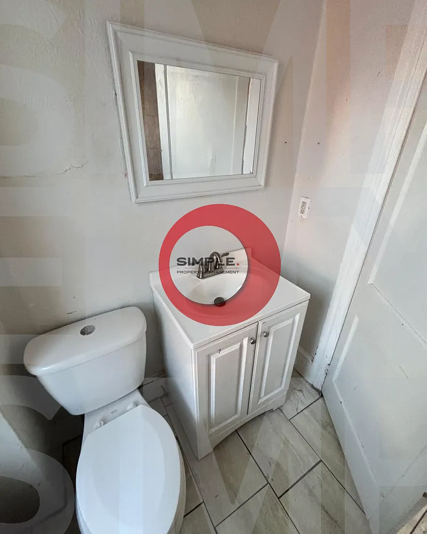 1129 Chestnut Street — Photo 3