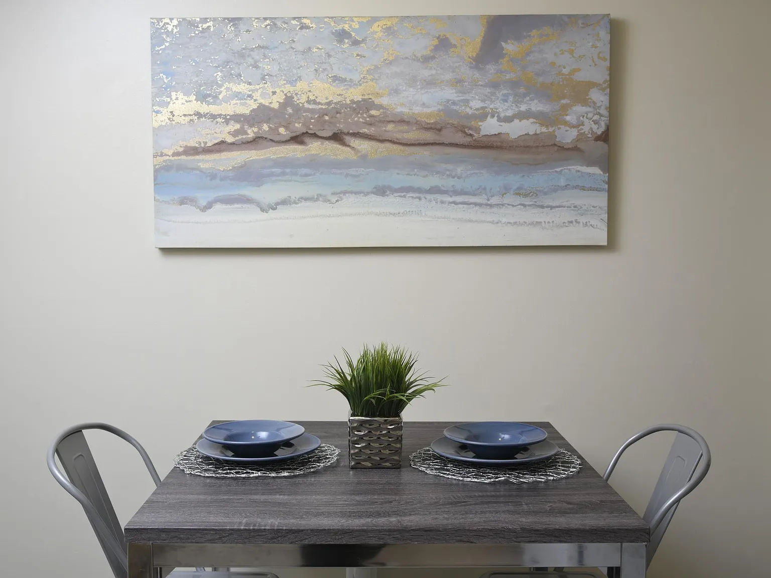 Deer Park Apartments — Photo 4