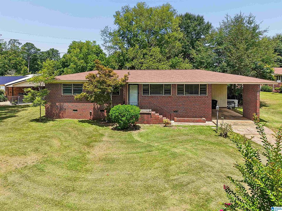 1st image of 815 Pineview Ln