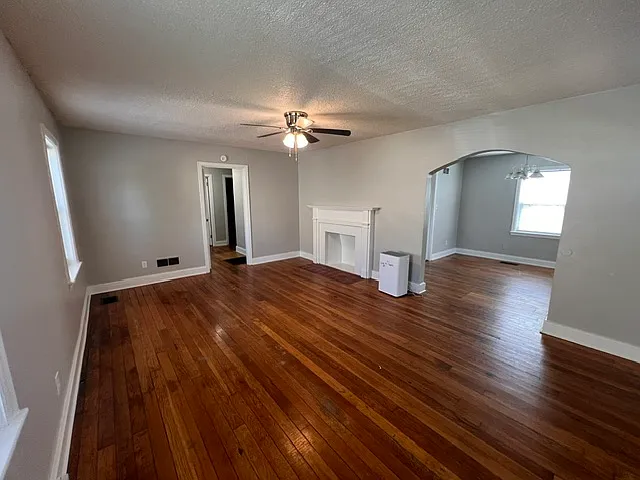 4607 Old Mission Rd — Photo 2