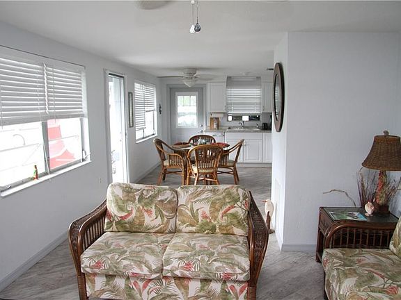 5th image of 361 S New York Ave