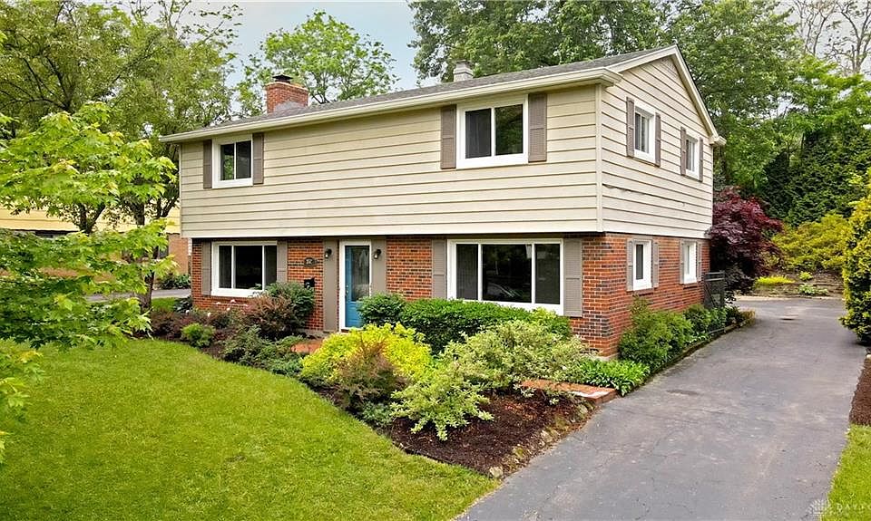 1st image of 3567 Strathmoor Dr