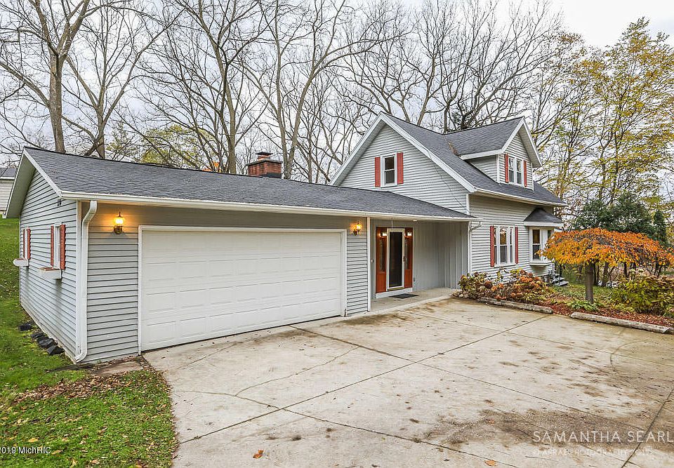 1st image of 114 Greenridge Dr NW