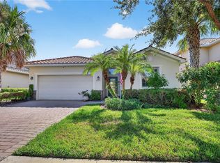 2073 Fairmont Ln, Naples, FL 34120