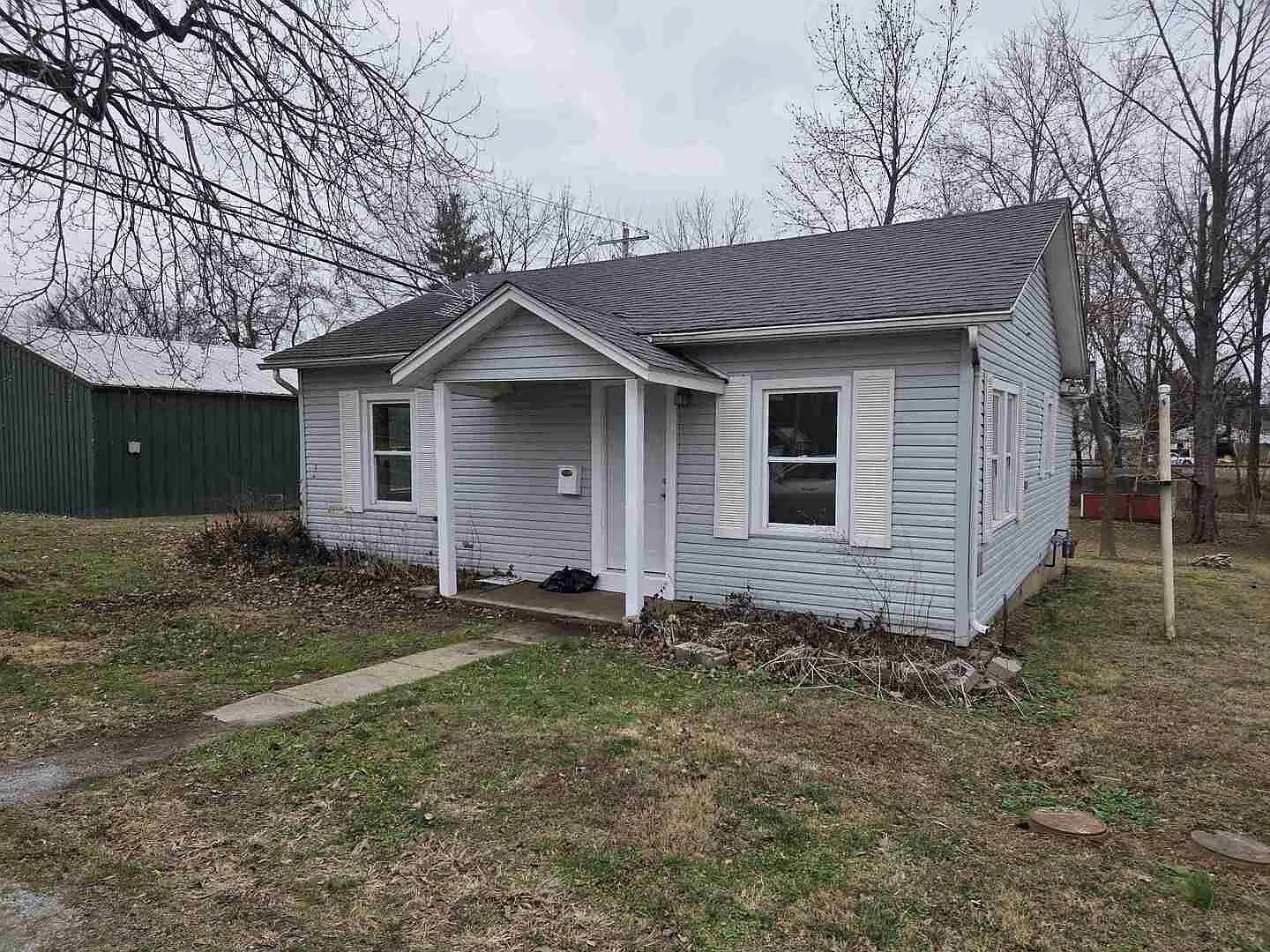 107 W Carpenter St photo 1