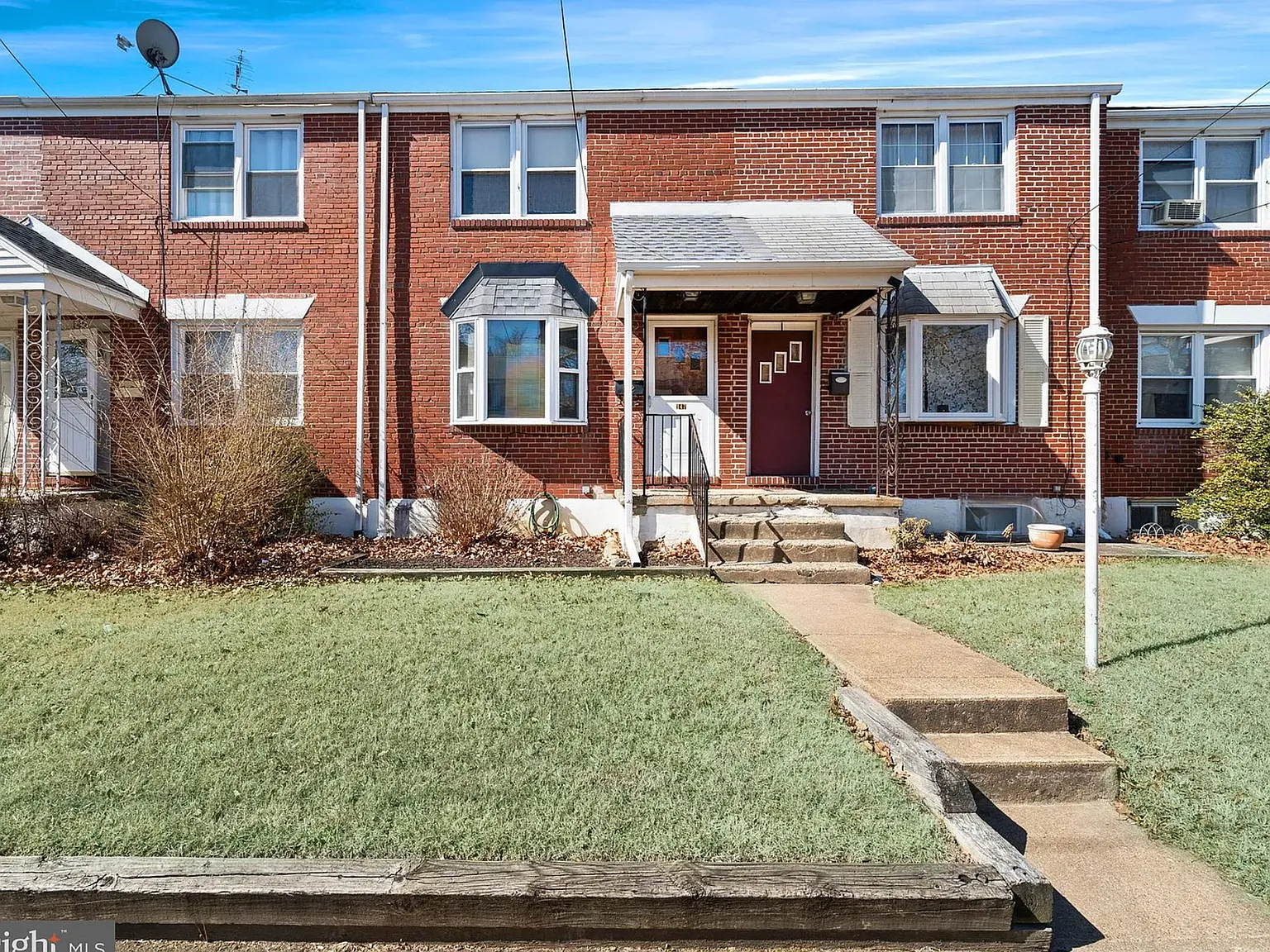 2 bed, 950 sqft, $1,700 — Photo 2