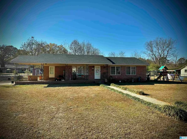 500 Howe St, Weaver, AL 36277