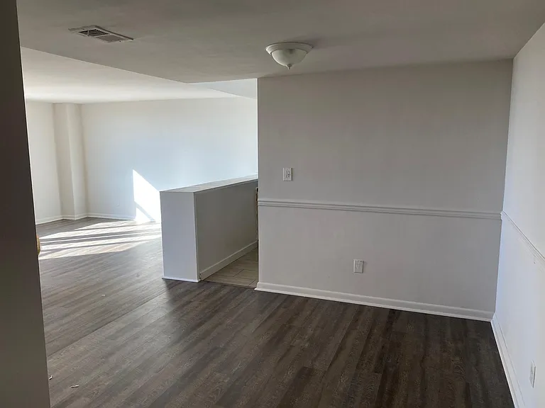 4600 Duke St #1401 — Photo 8