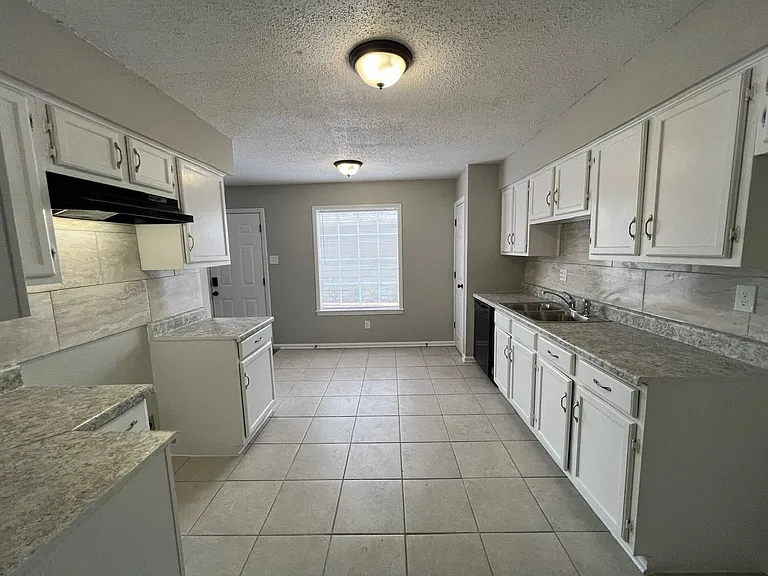 3156 Tulip Poplar Dr — Photo 5
