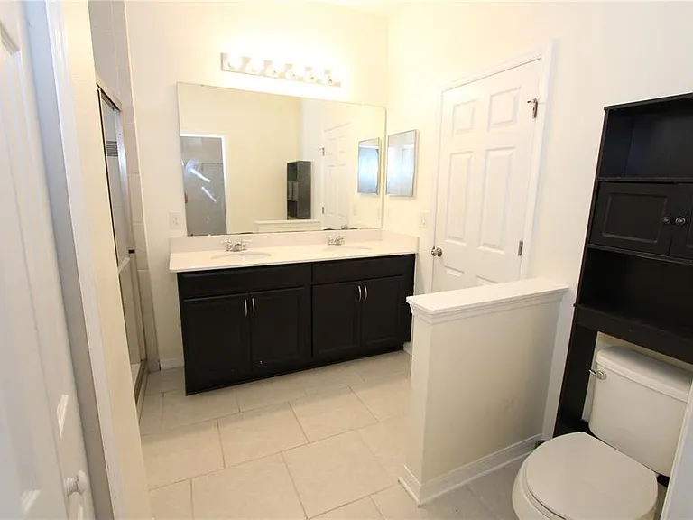 2380 Sanderling St — Photo 9