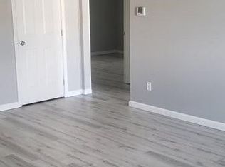 12 Fox Hollow Dr, Harrisburg, IL 62946