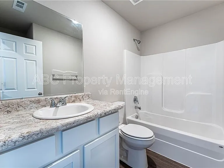 7204 SW Chestnut Hill Rd — Photo 7