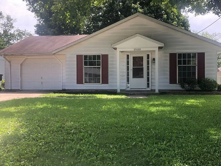 2105 Brady Ln — Photo 18