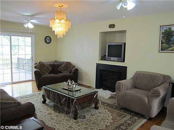 5th image of 7706 Nathan Ln