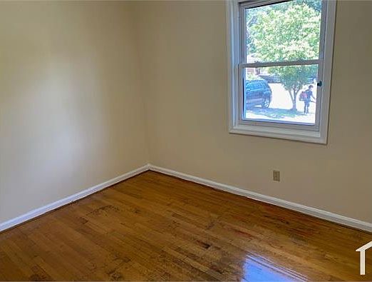 4th image of 238 Dixon Dr