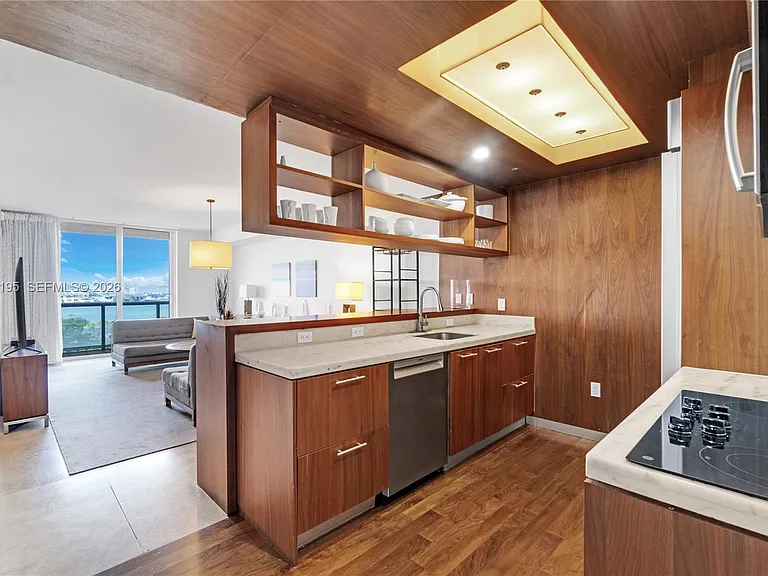 50 Biscayne Blvd #904 — Photo 3