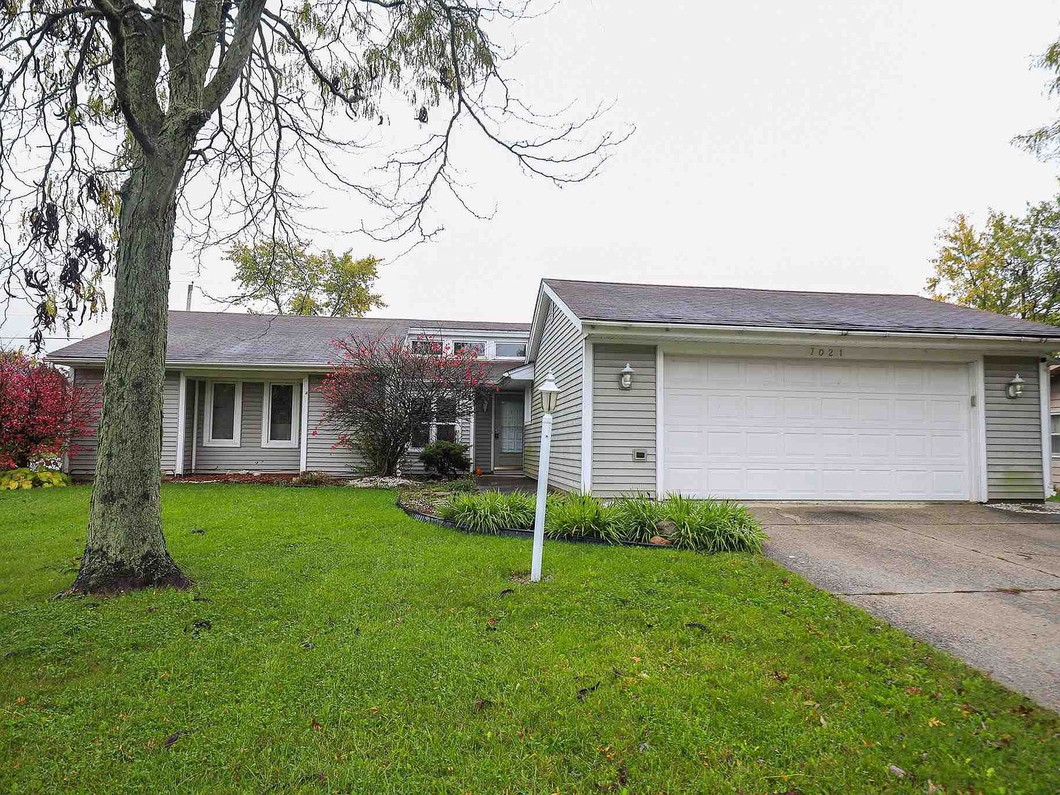 7021 Chadwick Dr, Fort Wayne, IN 46816 Zillow