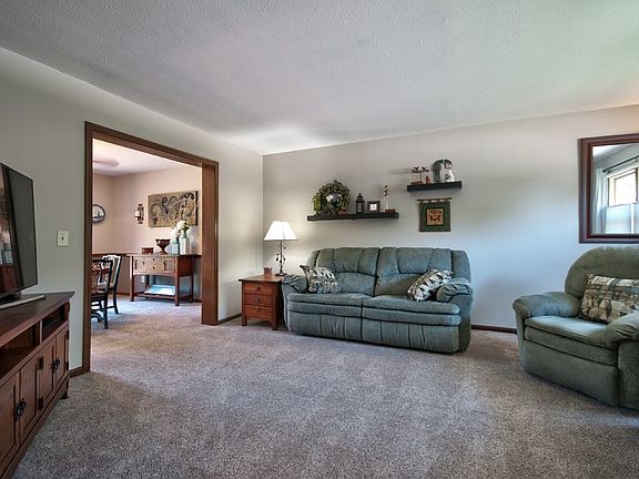 5th image of 505 Lexington Dr