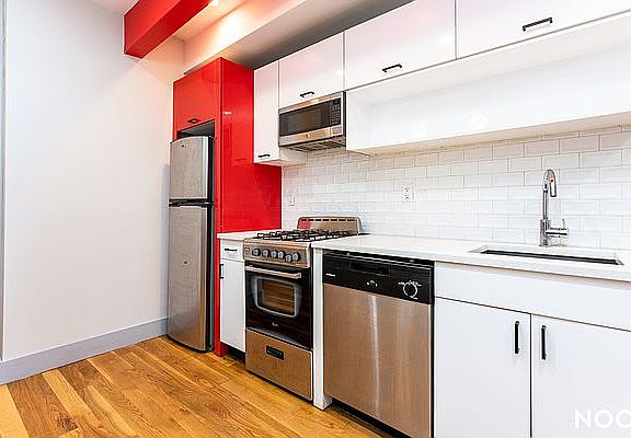 5th image of 13 Marcus Garvey Blvd APT 3R