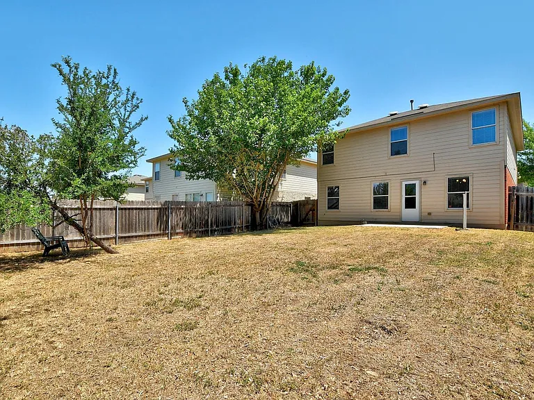 5713 Abby Ann Ln — Photo 20