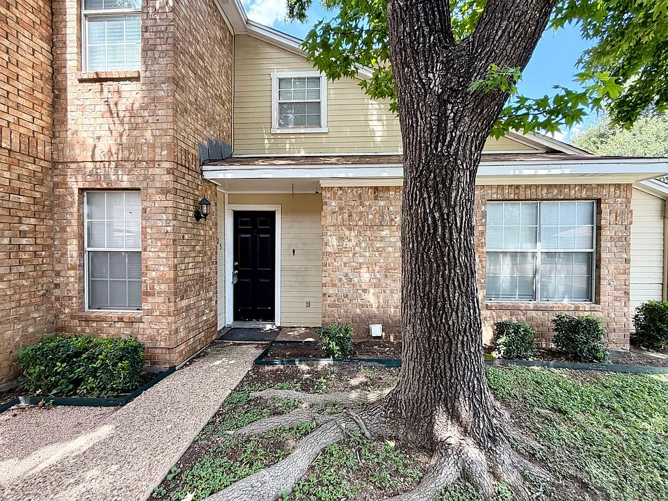 3825 Kimberly Dr