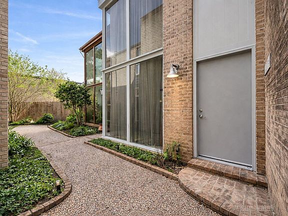 2nd image of 6311 Riverview Way