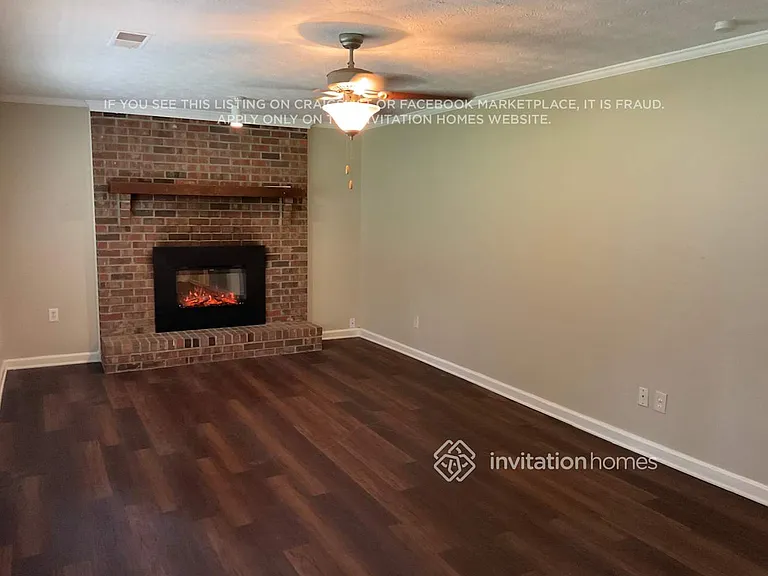 3080 Palomino Dr — Photo 2