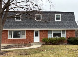 5717 Woodward Ave, Downers Grove, IL 60516