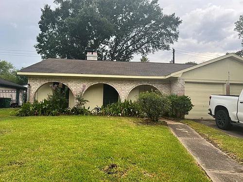 6742 Indian Lake Dr Photo 1