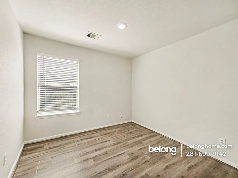 20739 Dickinson Manor Ln — Photo 18