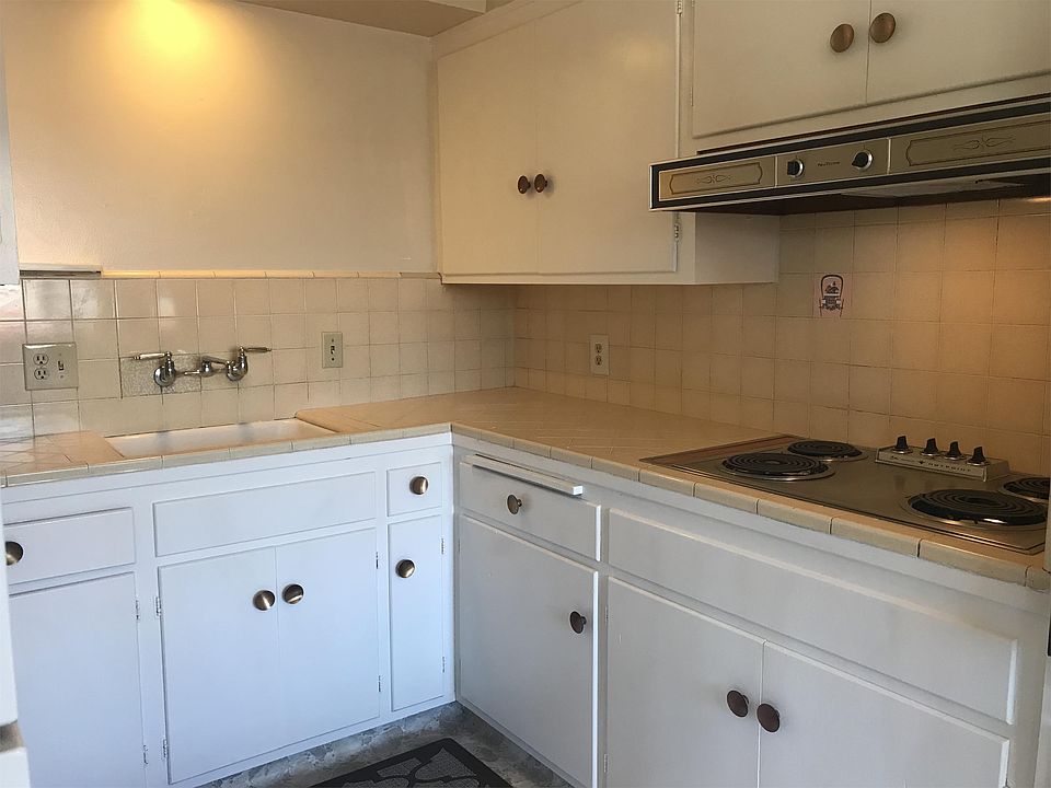 1st image of 796 Masson Ave APT 3