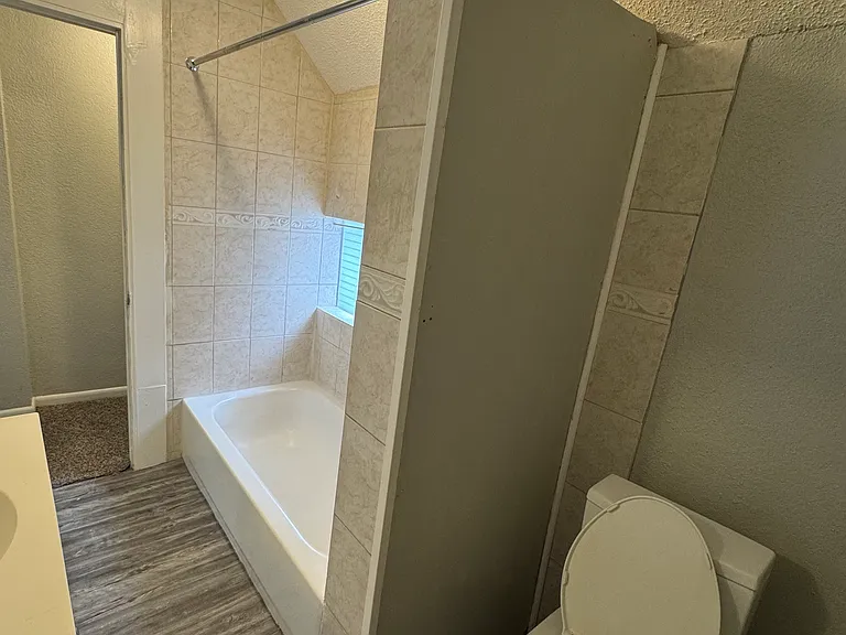 858 Kalamazoo Ave SE — Photo 15