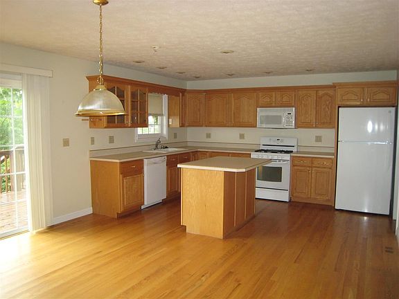 4th image of 4120 S Falcon Dr