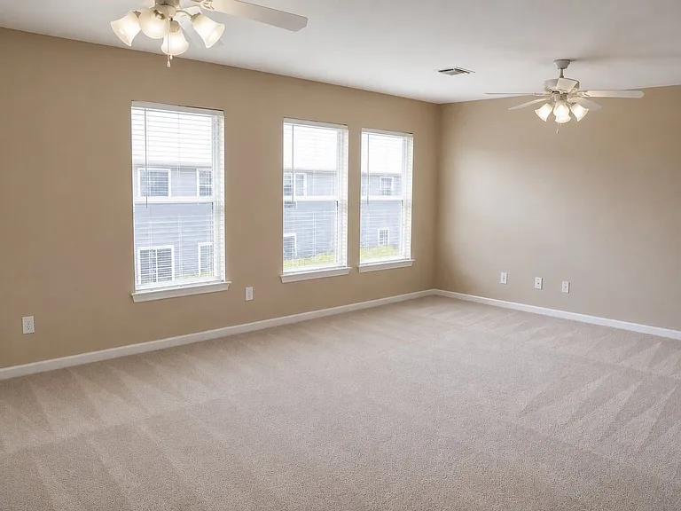 8327 Cassidy Creek Ct — Photo 9