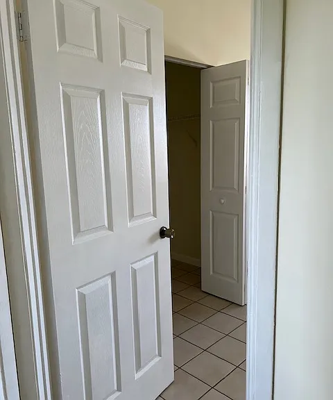 1404 San Remo Cir — Photo 10