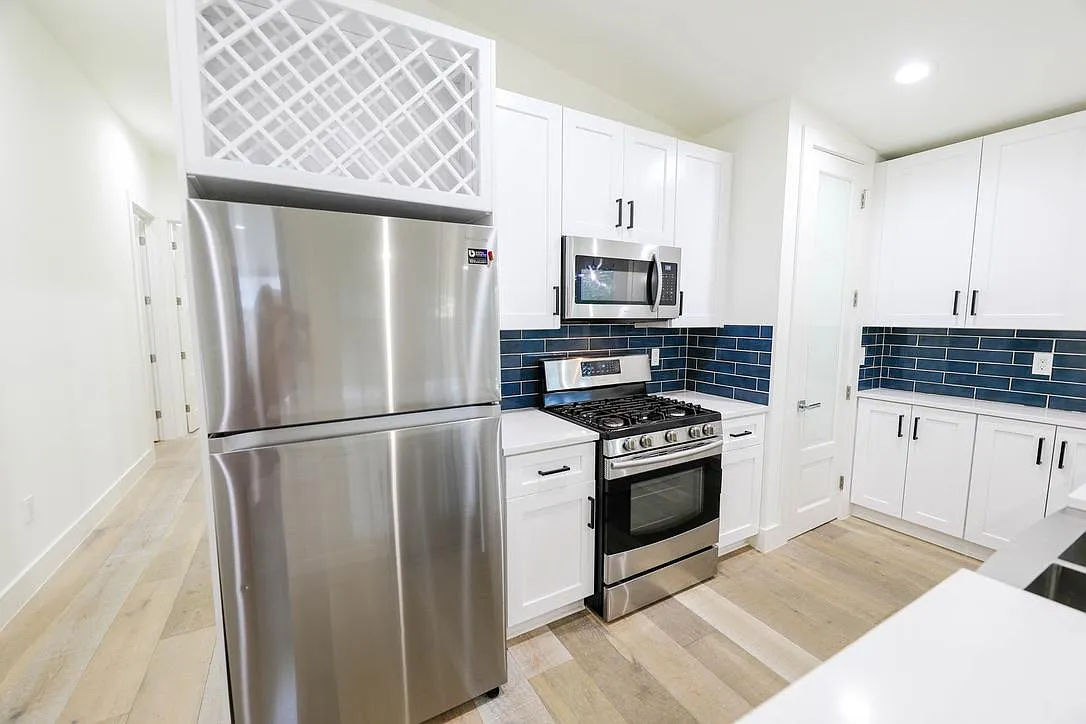 308 Moore Blvd — Photo 3