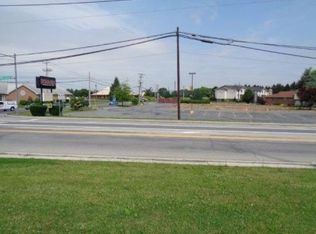 909 Walnut Bottom Rd, Carlisle, PA 17015