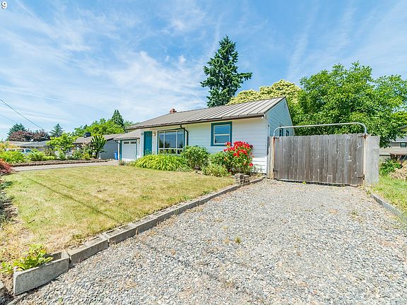 3rd image of 4306 NE 40th St