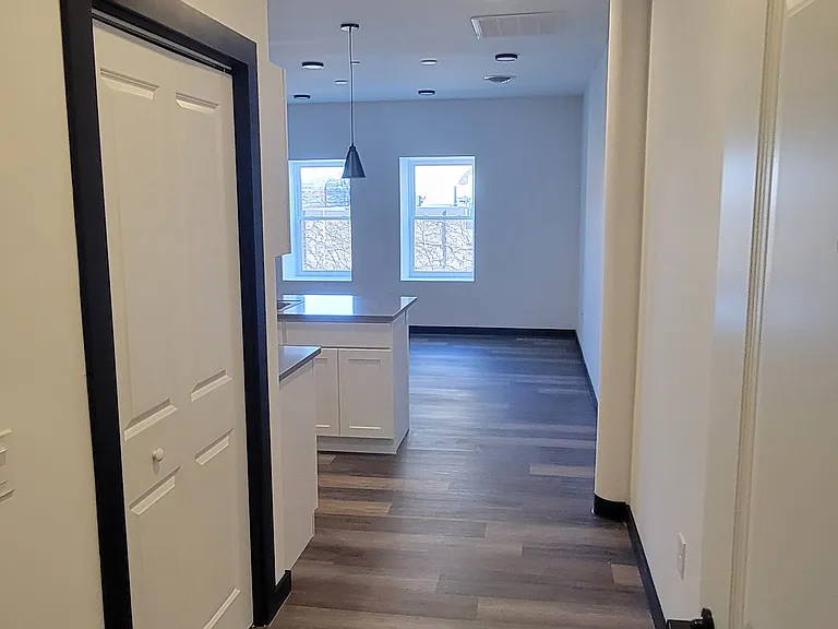 121 Penn Ave #206 — Photo 3