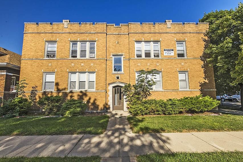 1st image of 5401-09 W Le Moyne St #5403-1