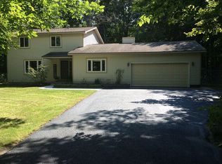 528 Linden Dr, Harbor Springs, MI 49740