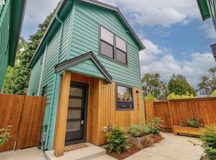 1420 SE Claybourne St #C, Portland, OR 97206