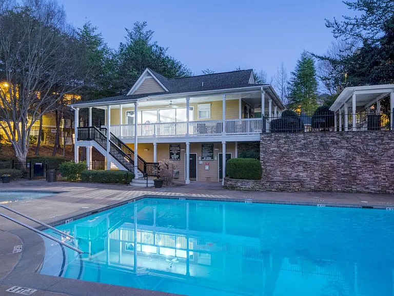 Hamptons at East Cobb — Photo 6